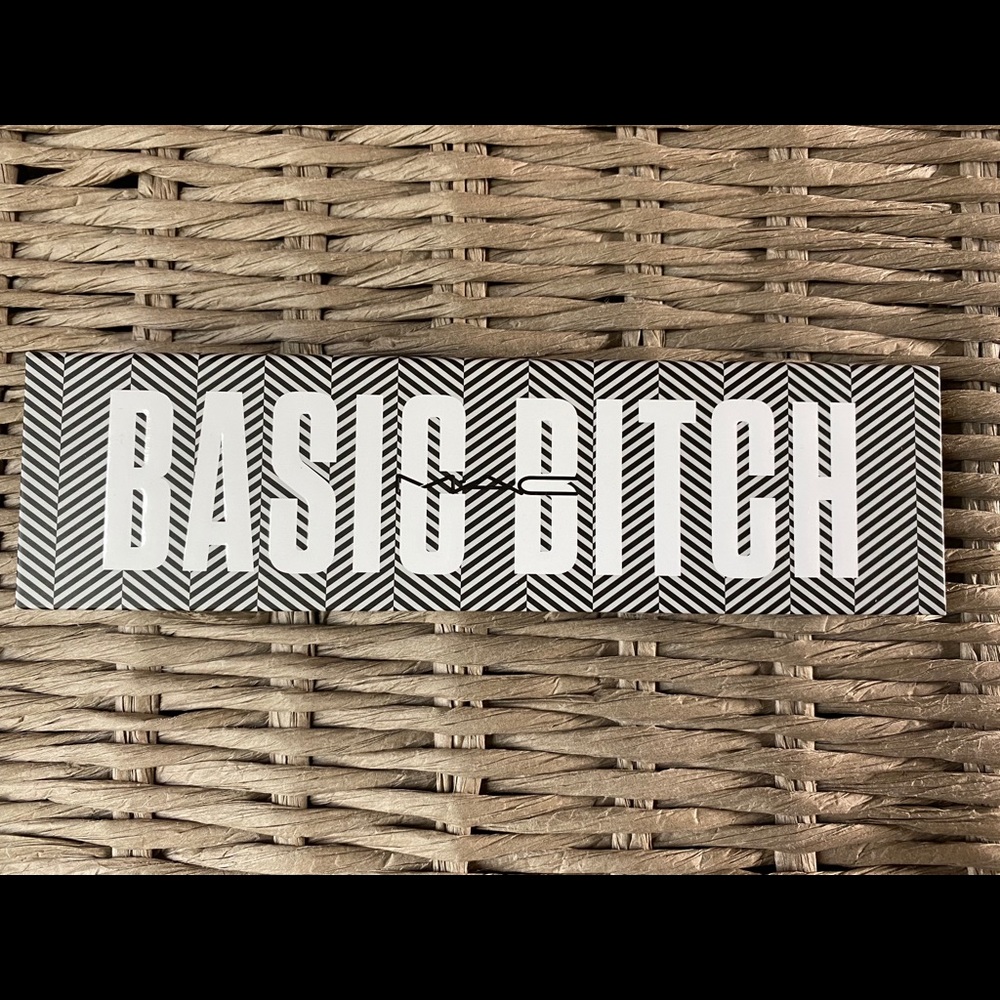M.A.C ‘Basic Bitch’ Palette